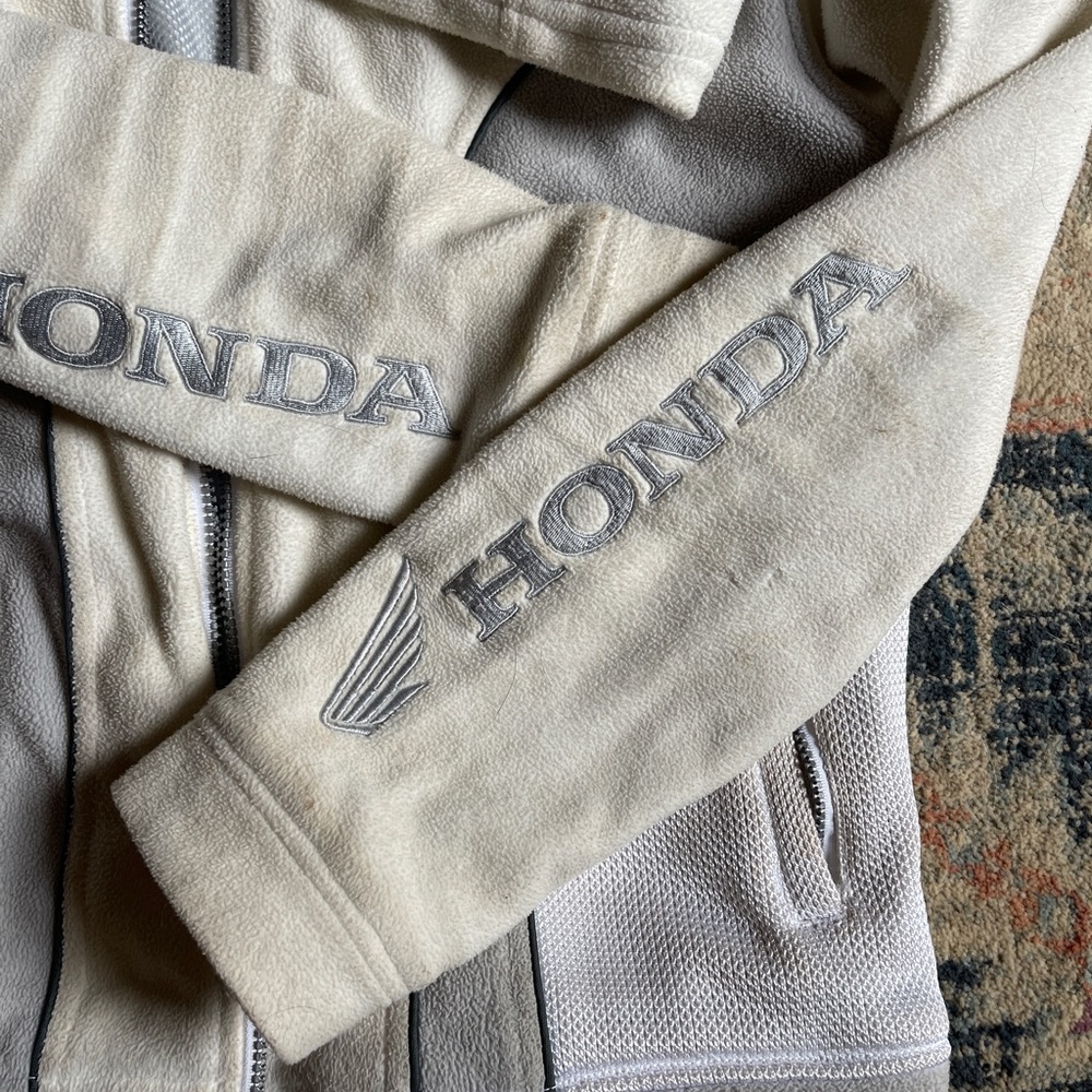 Women’s zip up hoody